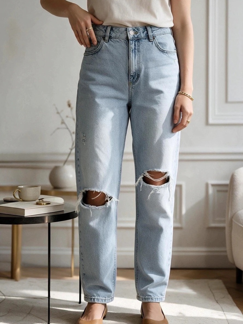 Dynamite Claudia Distressed High Rise Denim Mom Jeans in Blue Size 4 (27)